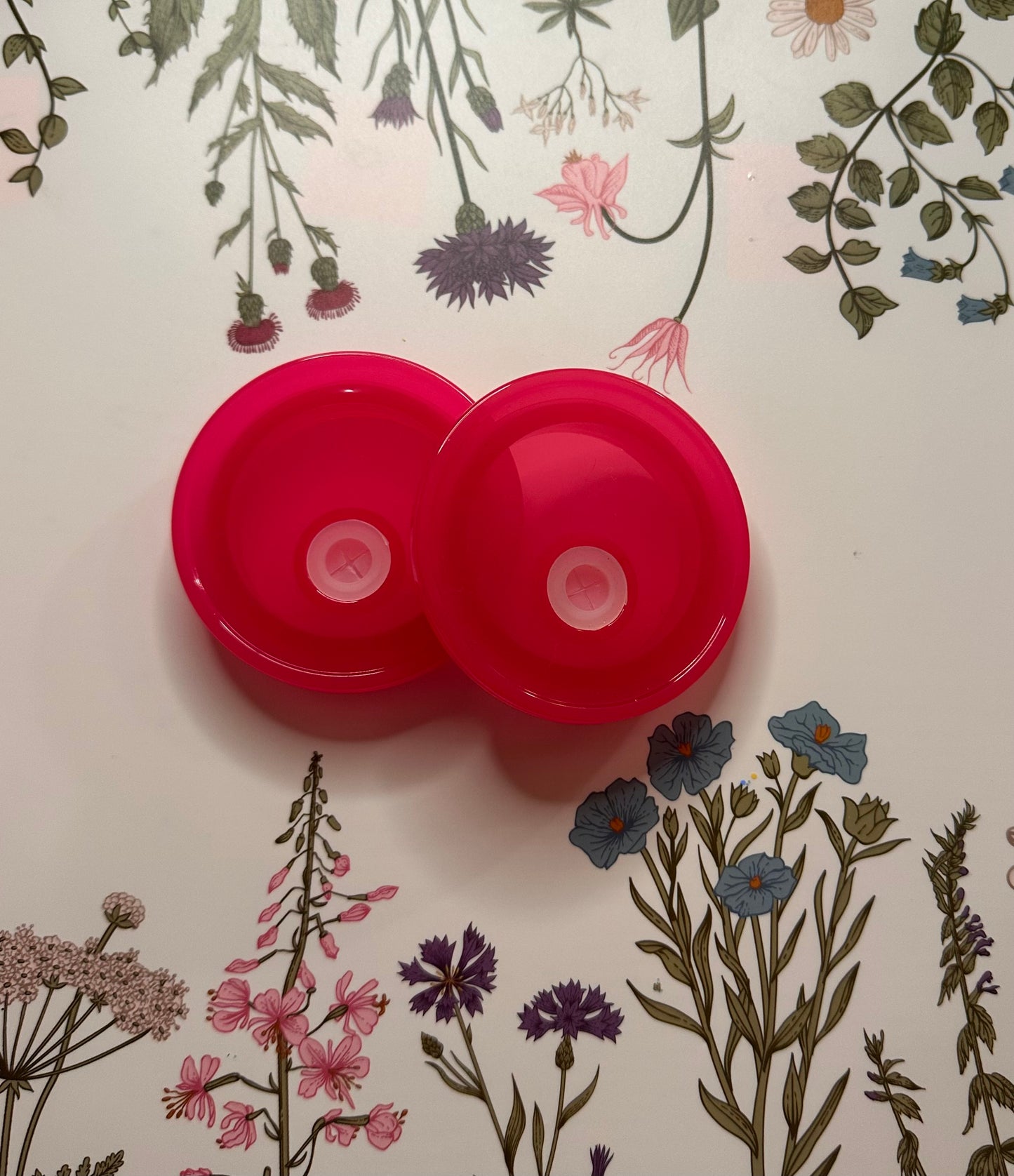 Hot Pink 16/20oz Can Lids